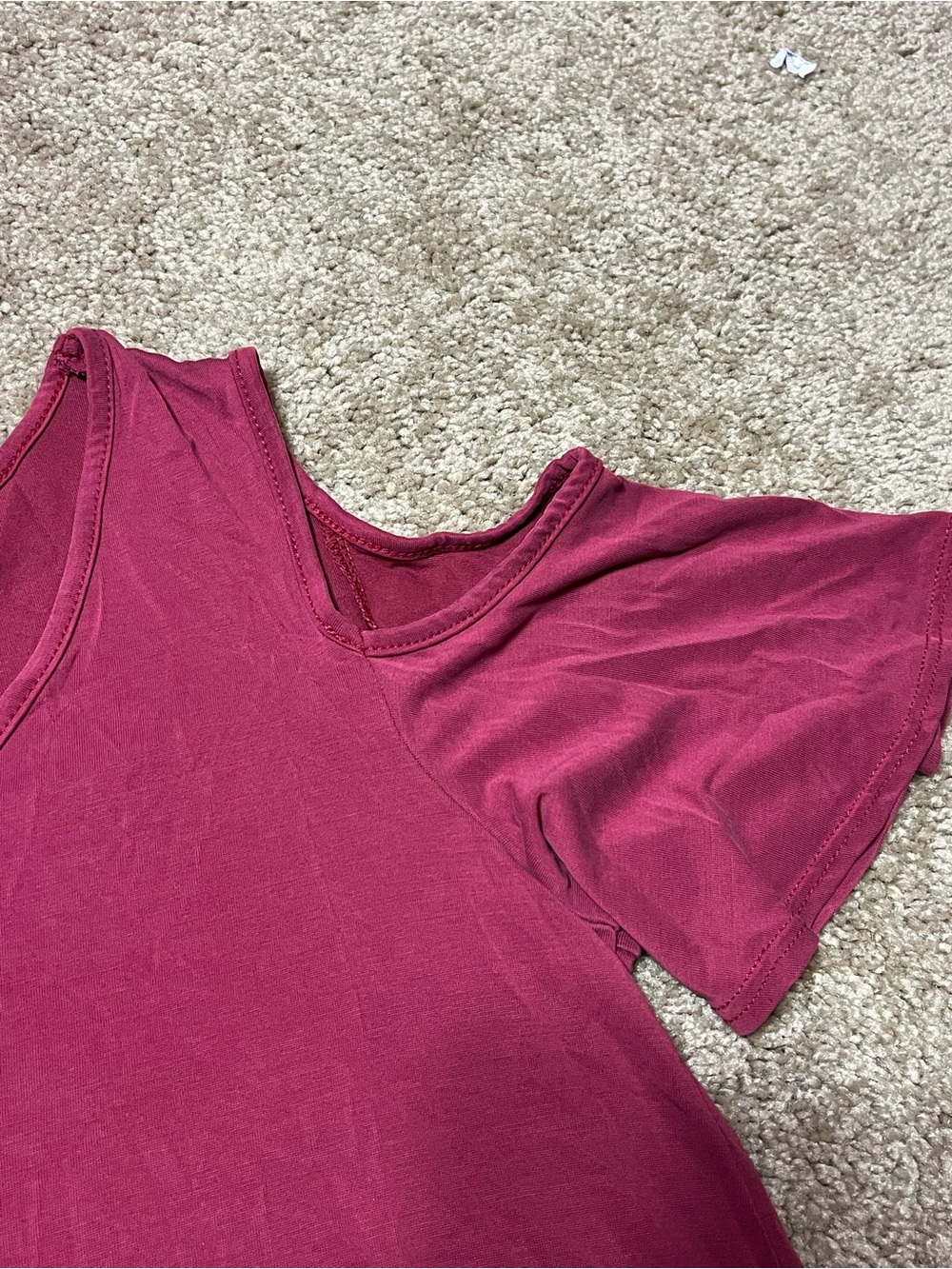 Alyx Cold-Shoulder Short Sleeve Top - Raspberry - Picture 3 of 4